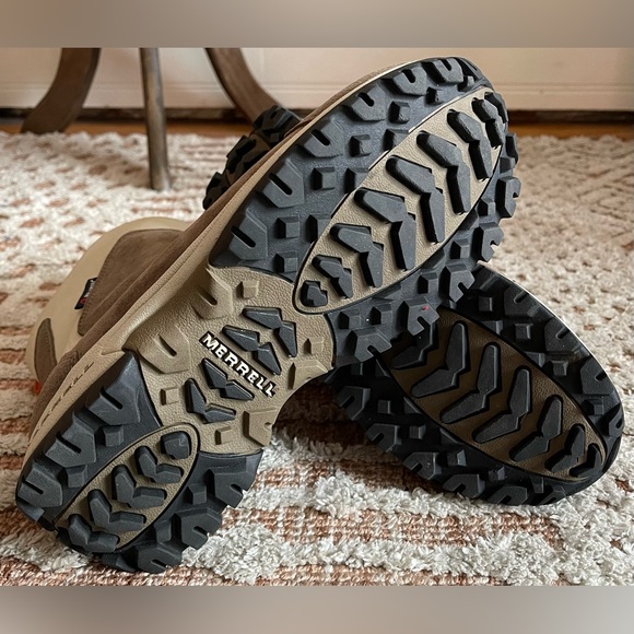 Merrell Tundra Waterproof Boots - Picture 6 of 7